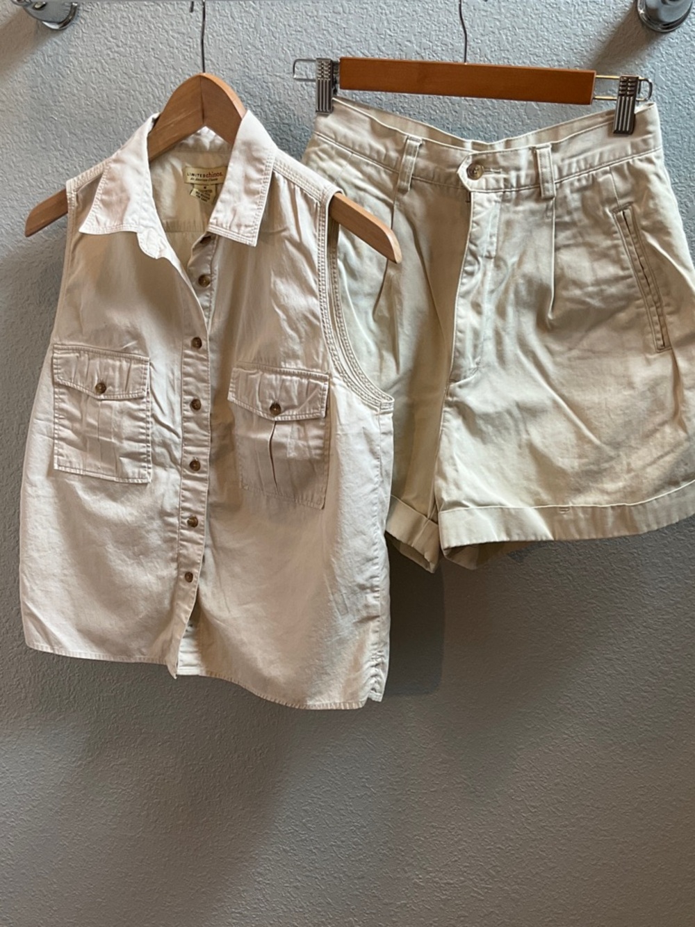 The Limited Tan matching set High-Rise Pleated Bermuda Shorts